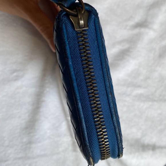 Bottega Veneta long blue wallet - Picture 10 of 13